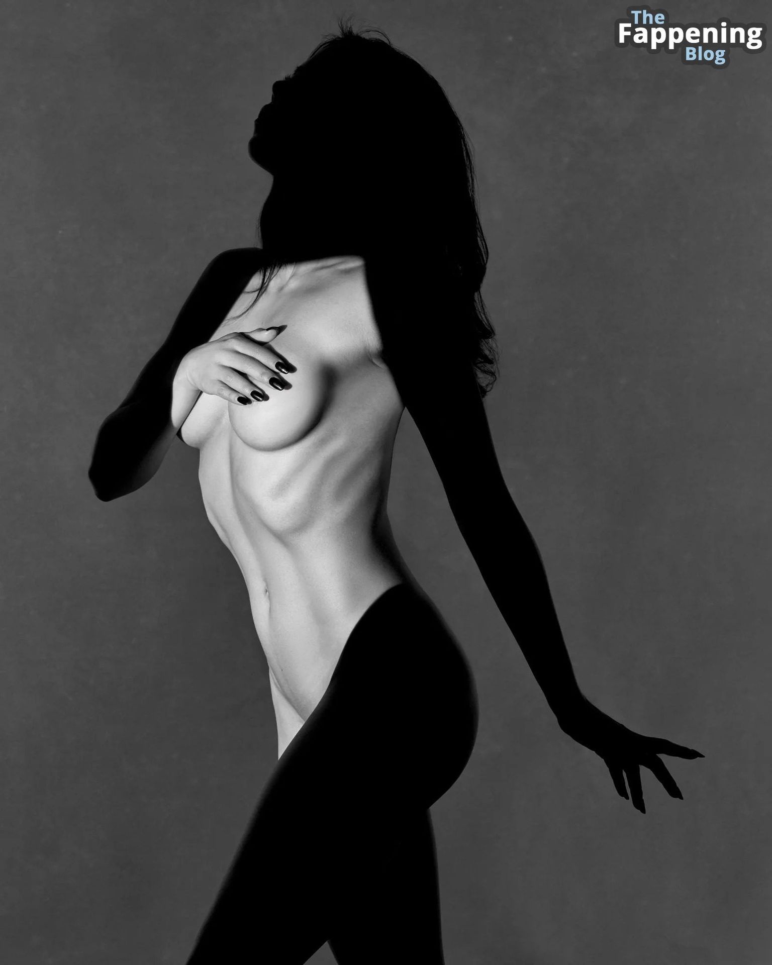 anna-akana-nude-black-white-photo-shoot-5-thefappeningblog.com_.jpg