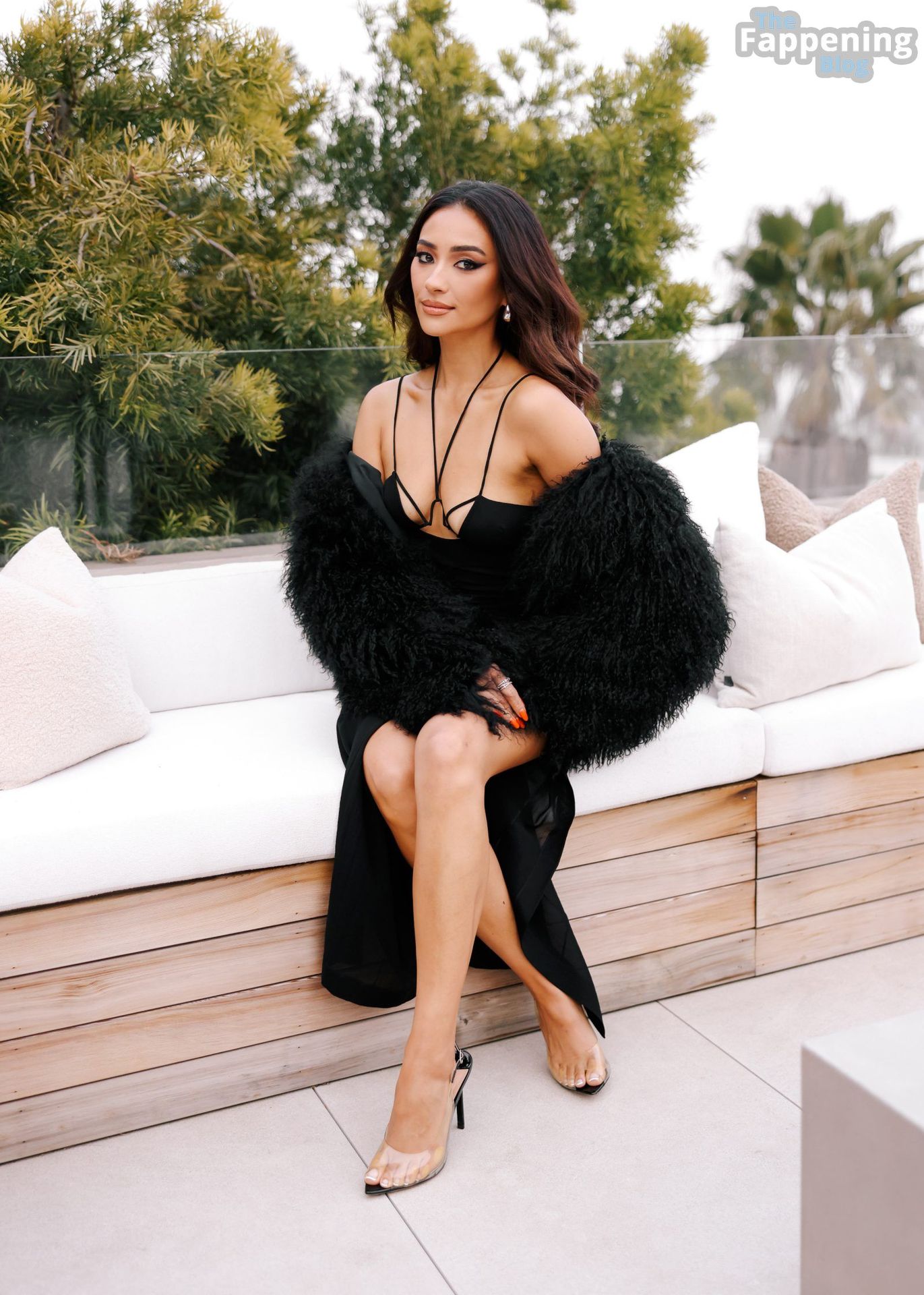 Shay Mitchell Looks Sexy at REVOLVE’s 20th Anniversary Dinner in Beverly Hills (12 Photos)