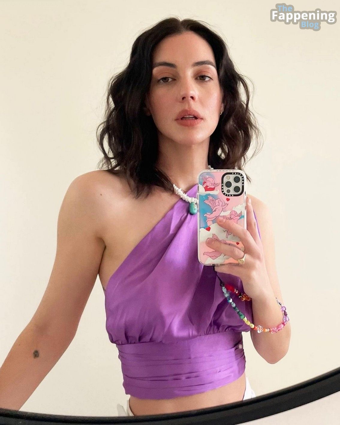 Adelaide-Kane-Nude-Sexy-The-Fappening-Blog-30.jpg