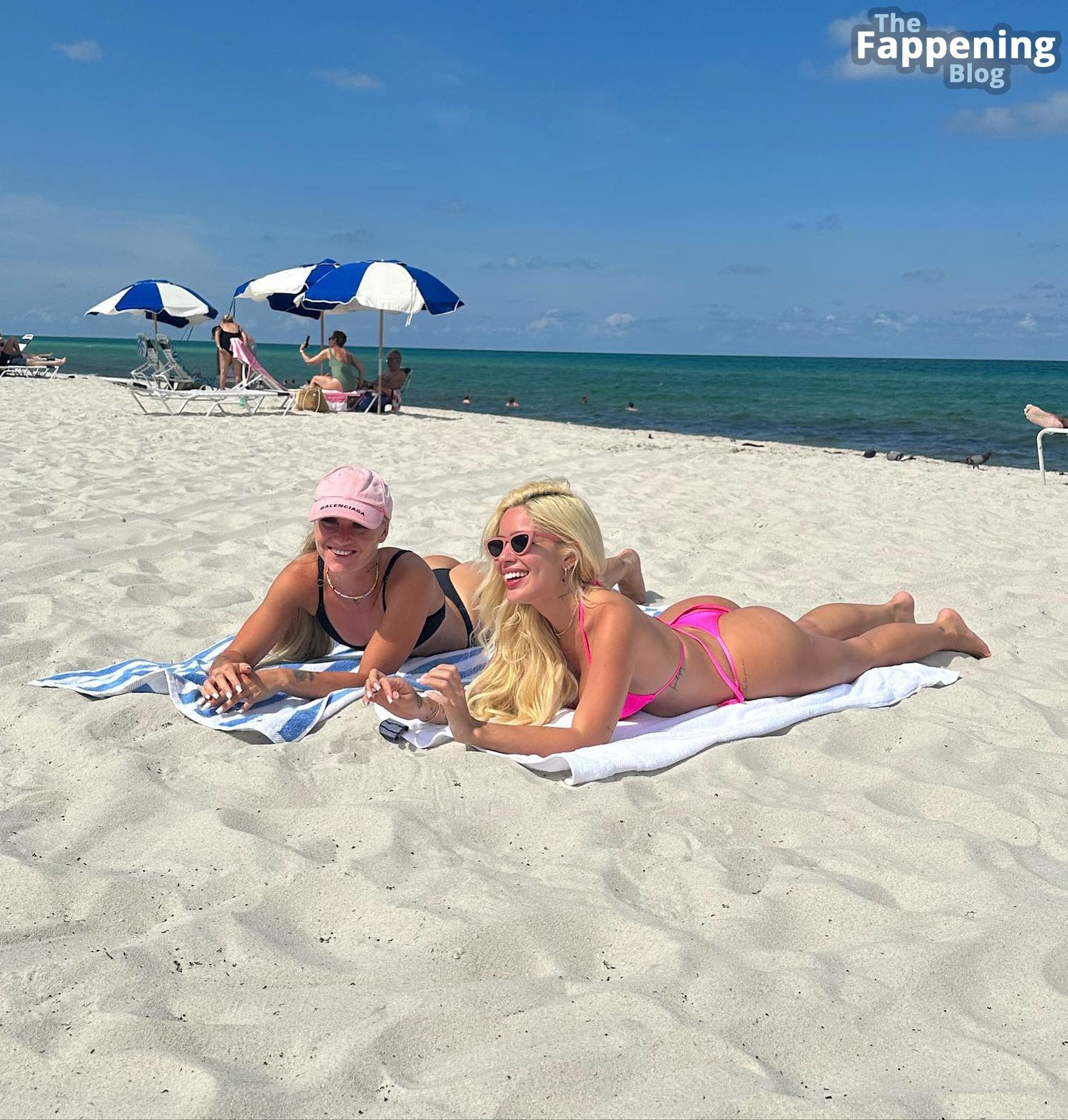 Alisha Lehmann Enjoys a Holiday with Karoline Lima in Miami (24 Photos)