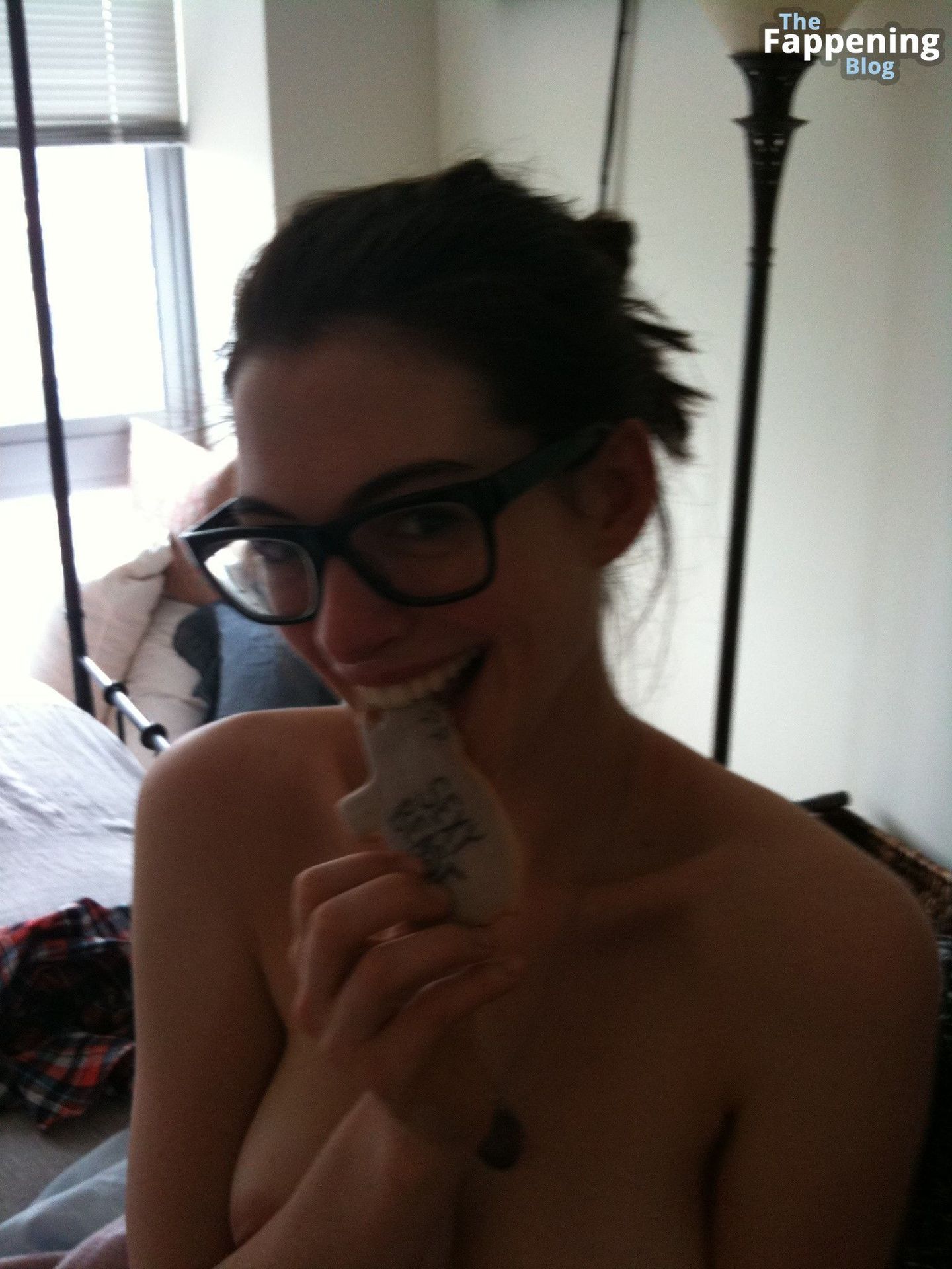 Anne Hathaway Nude Leaked The Fappening (13 Photos)