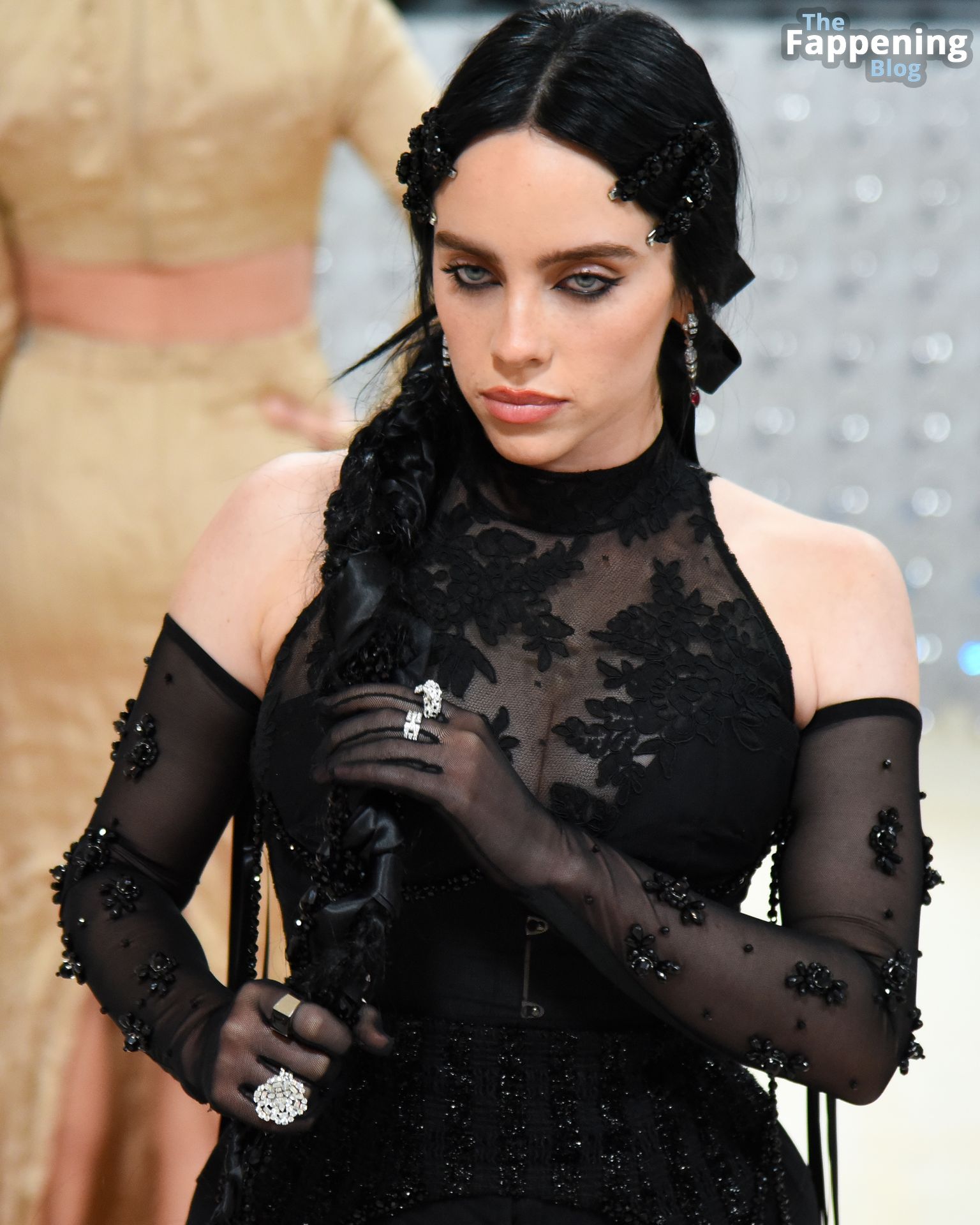 Billie Eilish Shows Off Her Sexy Tatas at the 2023 Costume Institute Benefit Gala in NYC (54 Photos)
