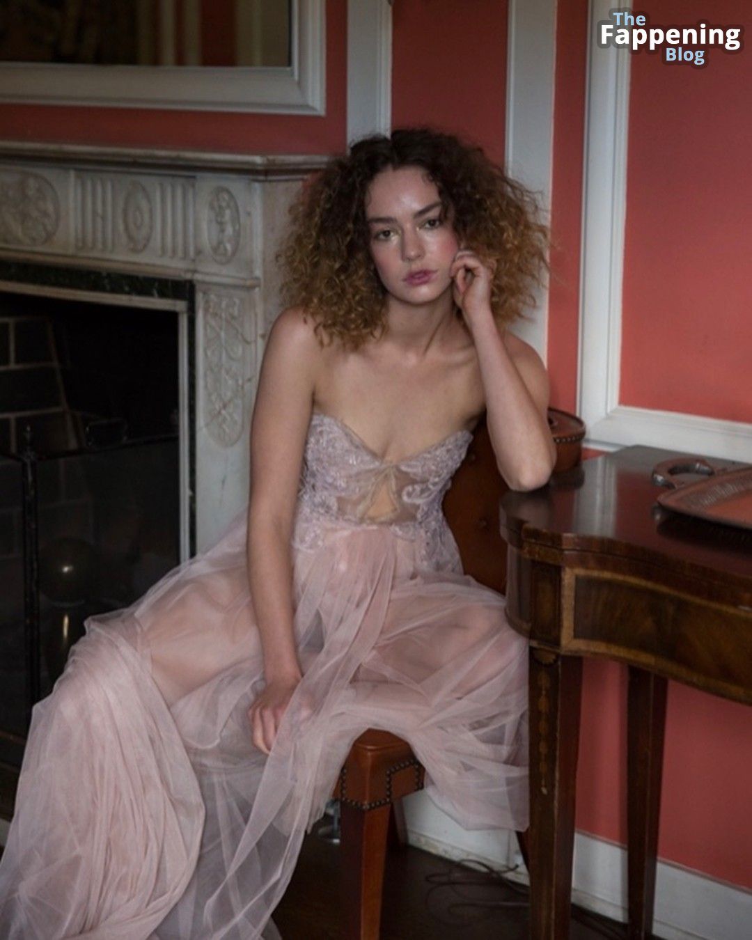Brigette Lundy-Paine Sexy &amp; Topless (28 Photos)