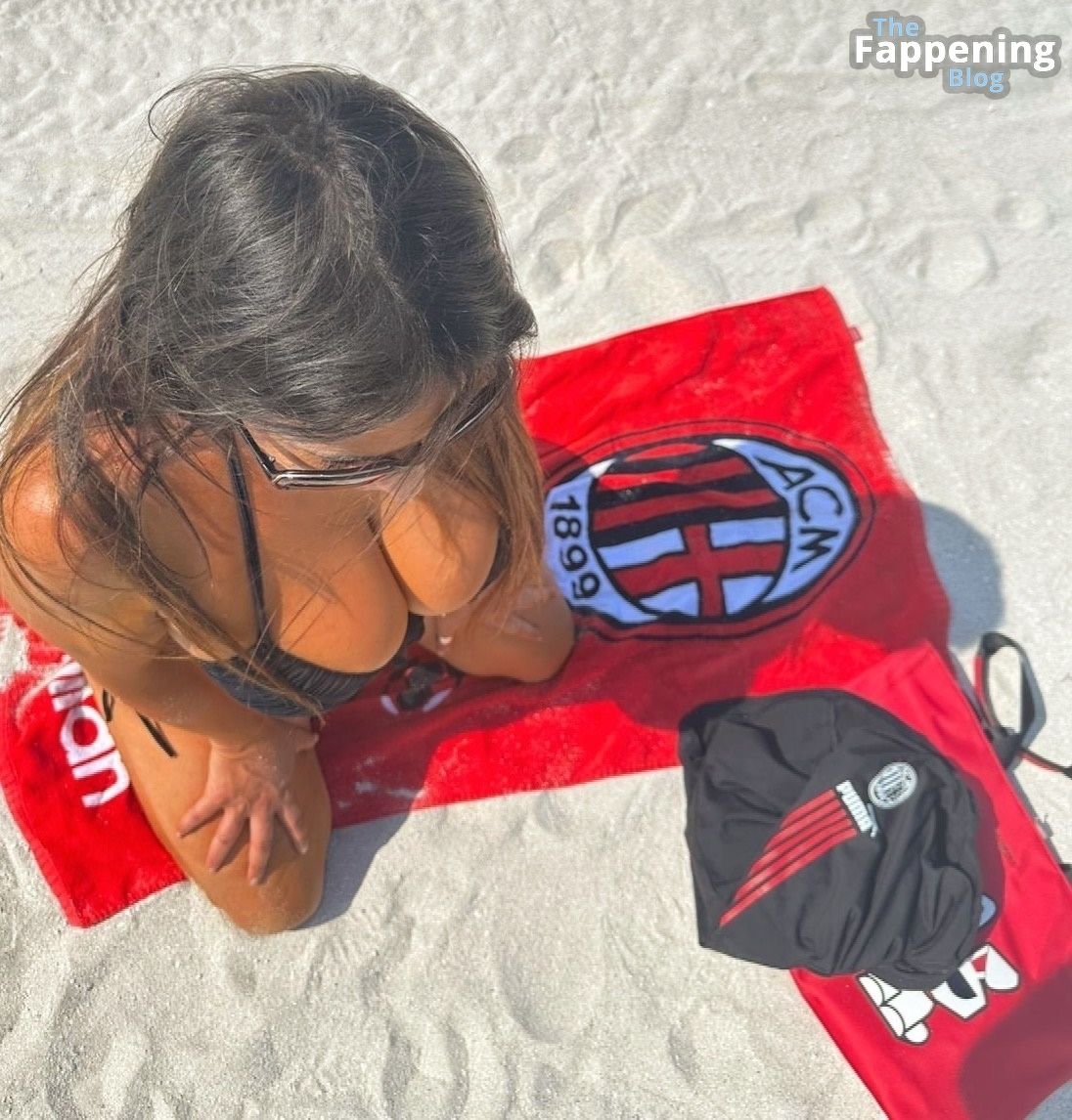 Claudia Romani Rocks Inter vs AC Milan Bikini Ahead of Champions League Derby Semifinal Return Game (10 Photos)