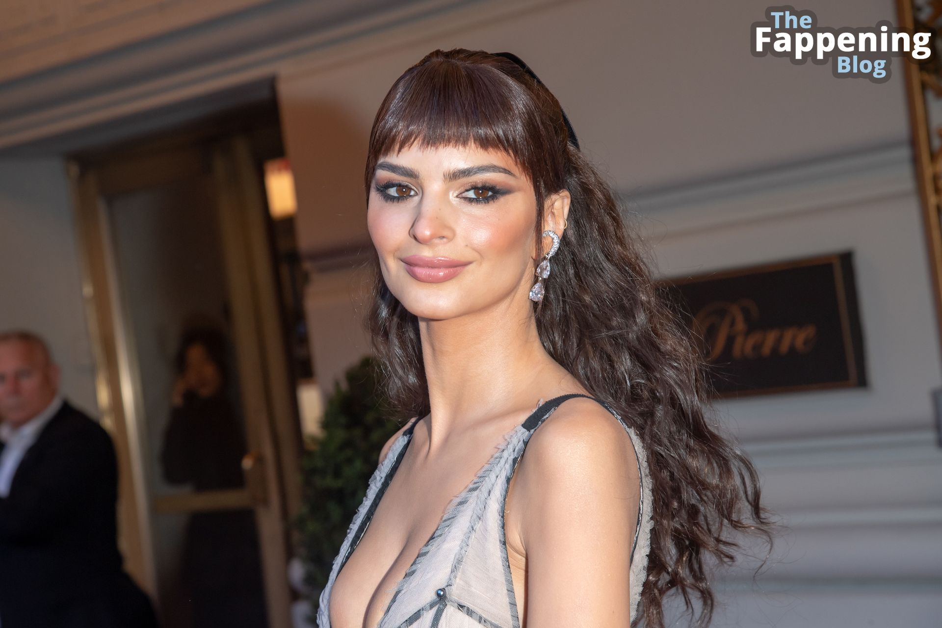 Emily Ratajkowski Shows Off Nice Cleavage at the 2023 Costume Institute Benefit Gala in NYC (157 Photos)