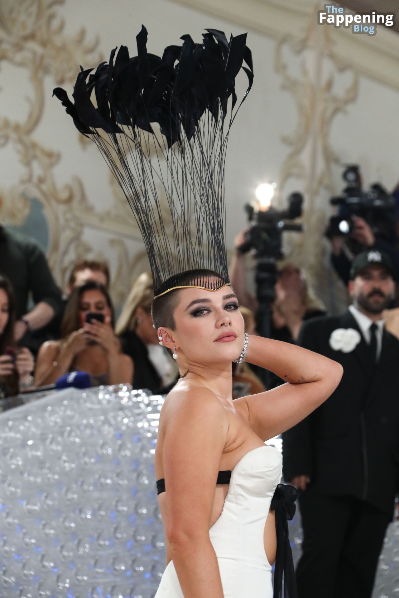 Braless Florence Pugh Looks Hot in White at the 2023 Met Gala (86 Photos)