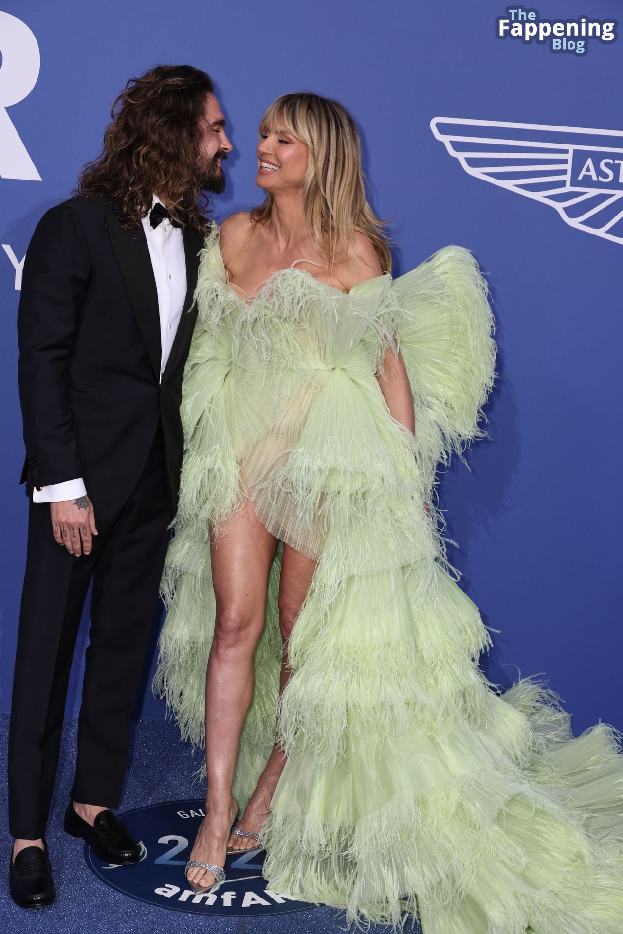 Heidi Klum Displays Her Sexy Legs at the amfAR Gala Cannes (75 Photos)