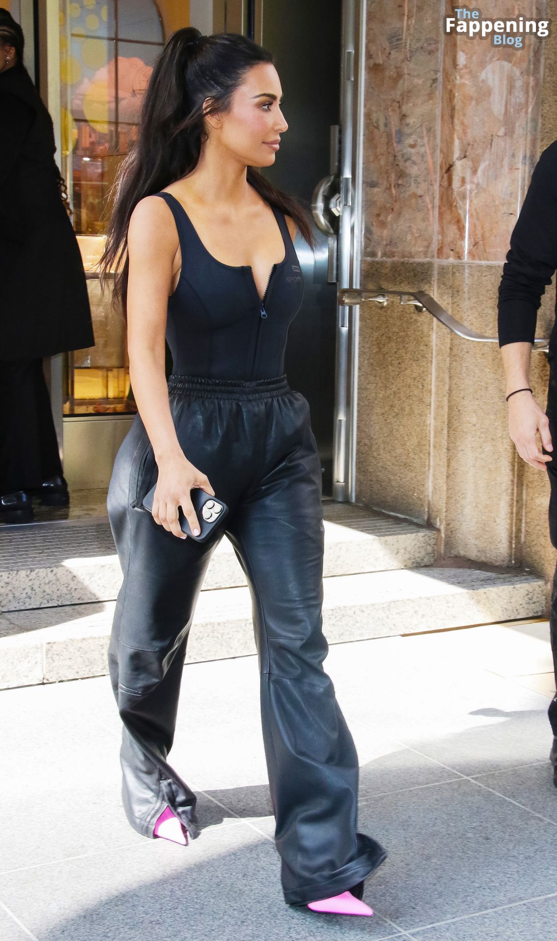 Kim-Kardashian-Sexy-The-Fappening-Blog-24-2.jpg