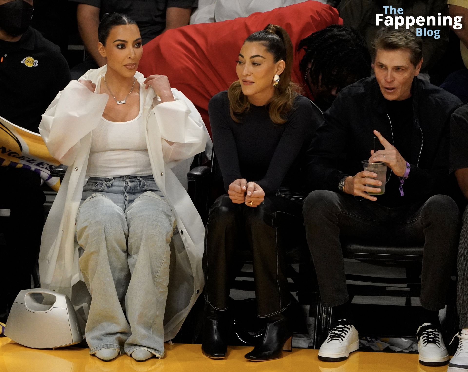 Kim Kardashian Displays Her Cleavage at the NBA Playoffs Between the LA Lakers and The Golden State Warriors (31 Photos)
