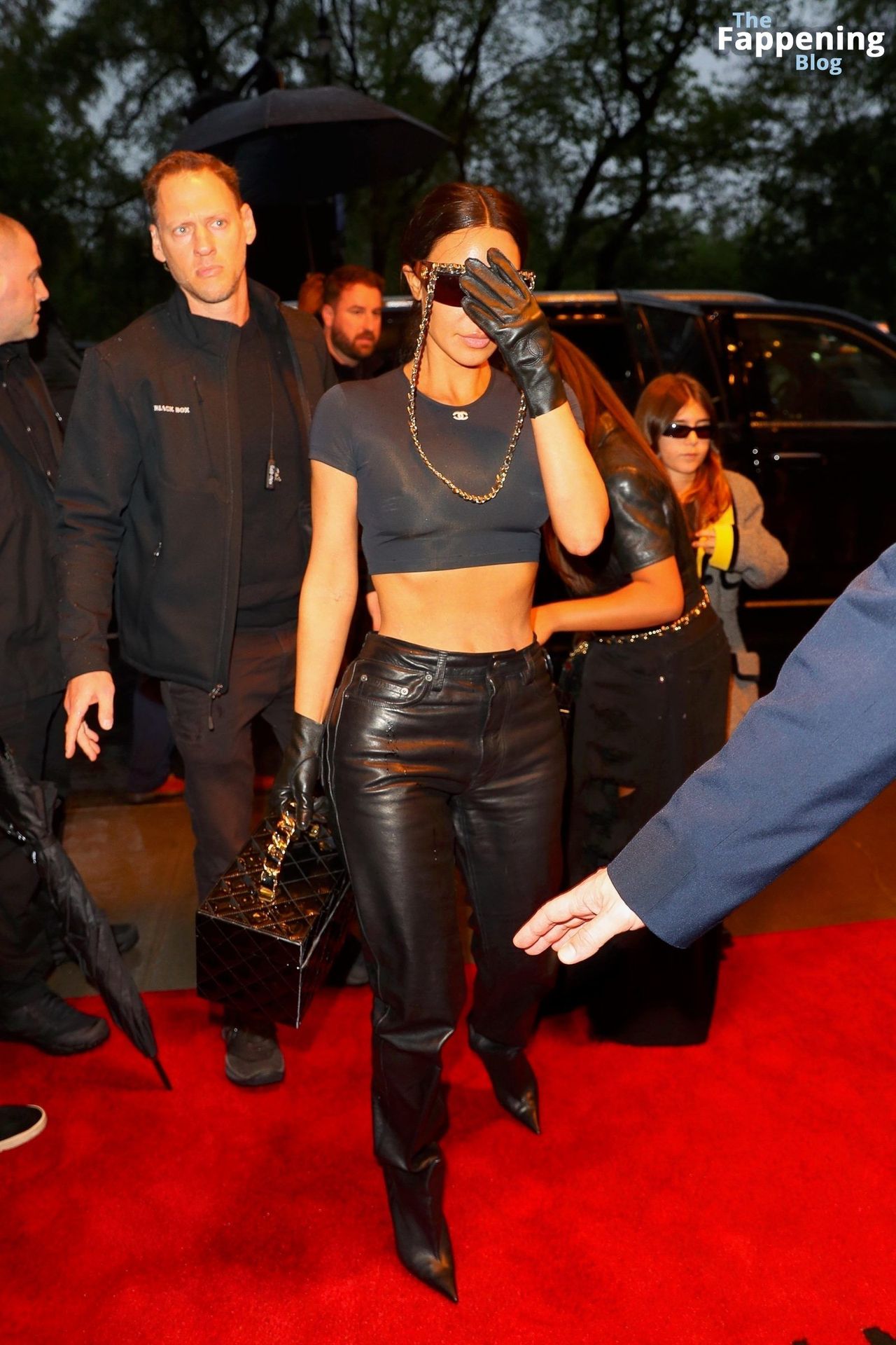 Kim-Kardashian-sexy-leather-pants-Ritz-NYC-12-thefappeningblog.com_.jpg