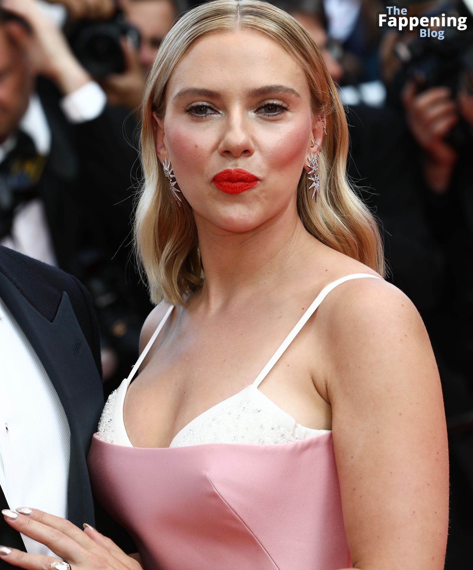 Scarlett-Johansson-Sexy-The-Fappening-Blog-24.jpg