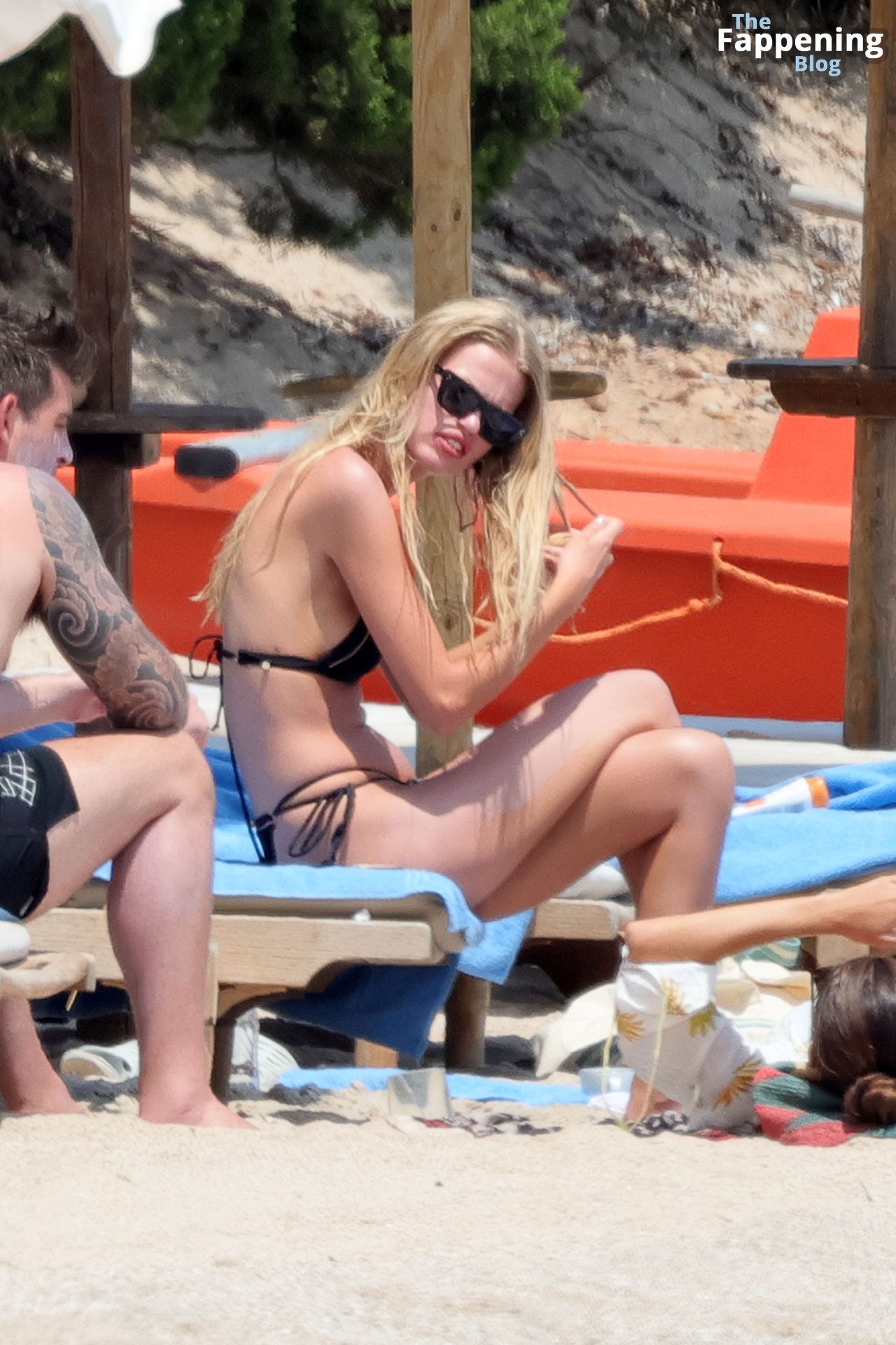Stella Maxwell Flaunts Her Sexy Bikini Body on the Beach (31 Photos)