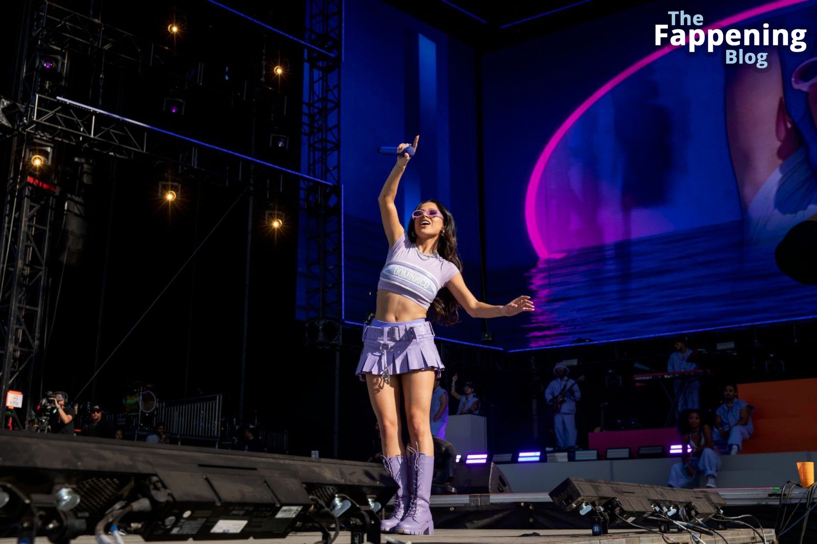 Becky G Performs at Sueños Festival in Chicago (23 Photos)
