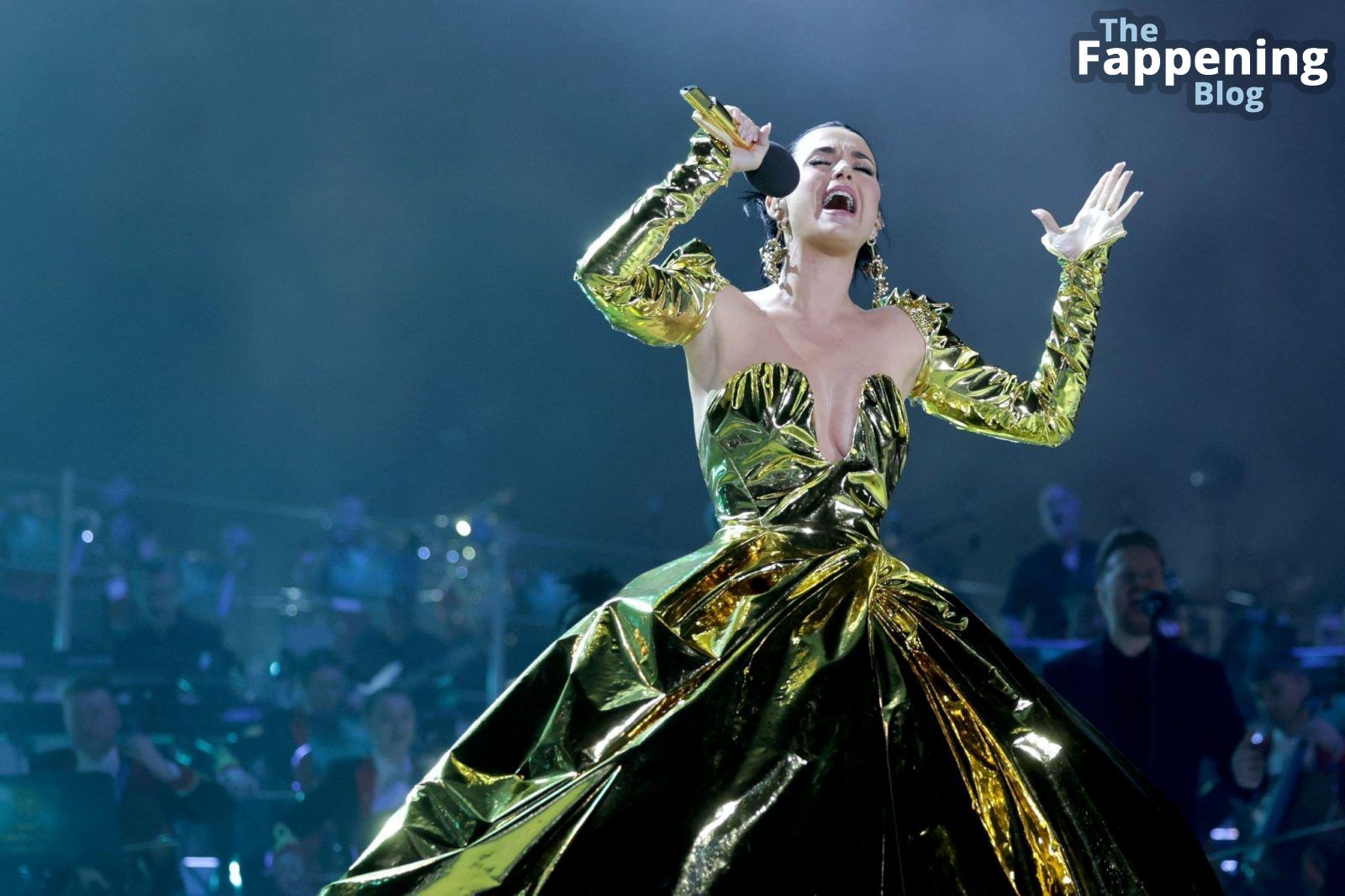 Katy Perry Displays Her Sexy Boobs at the Star-Studded Coronation Concert in Windsor (40 Photos + Video)