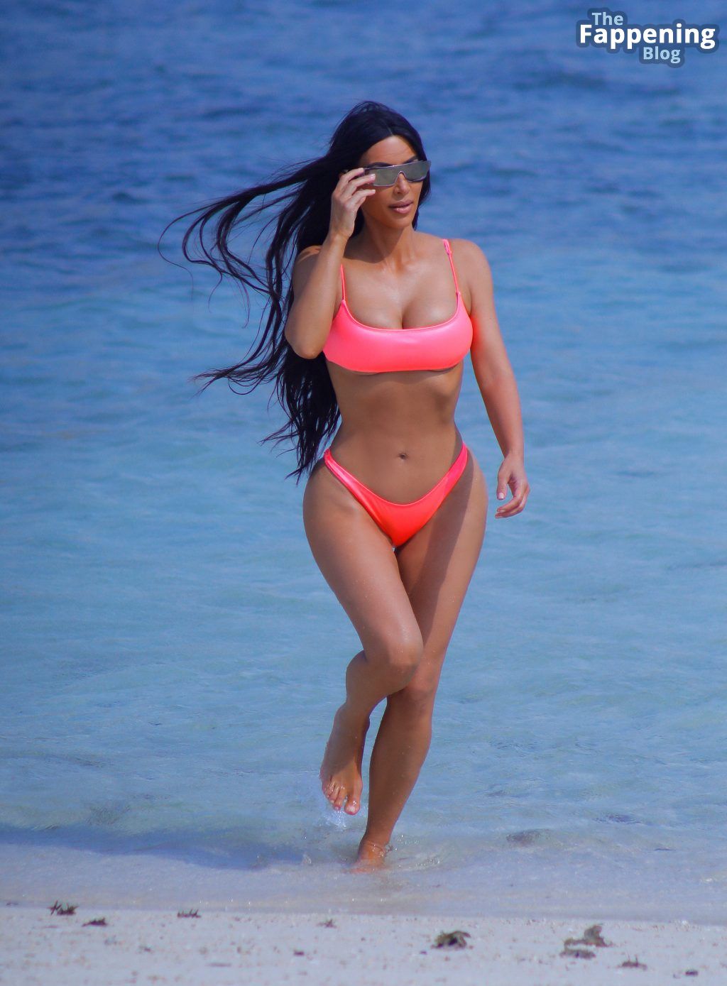 Kim Kardashian Nude &amp; Sexy Collection – Part 11 (154 Photos)