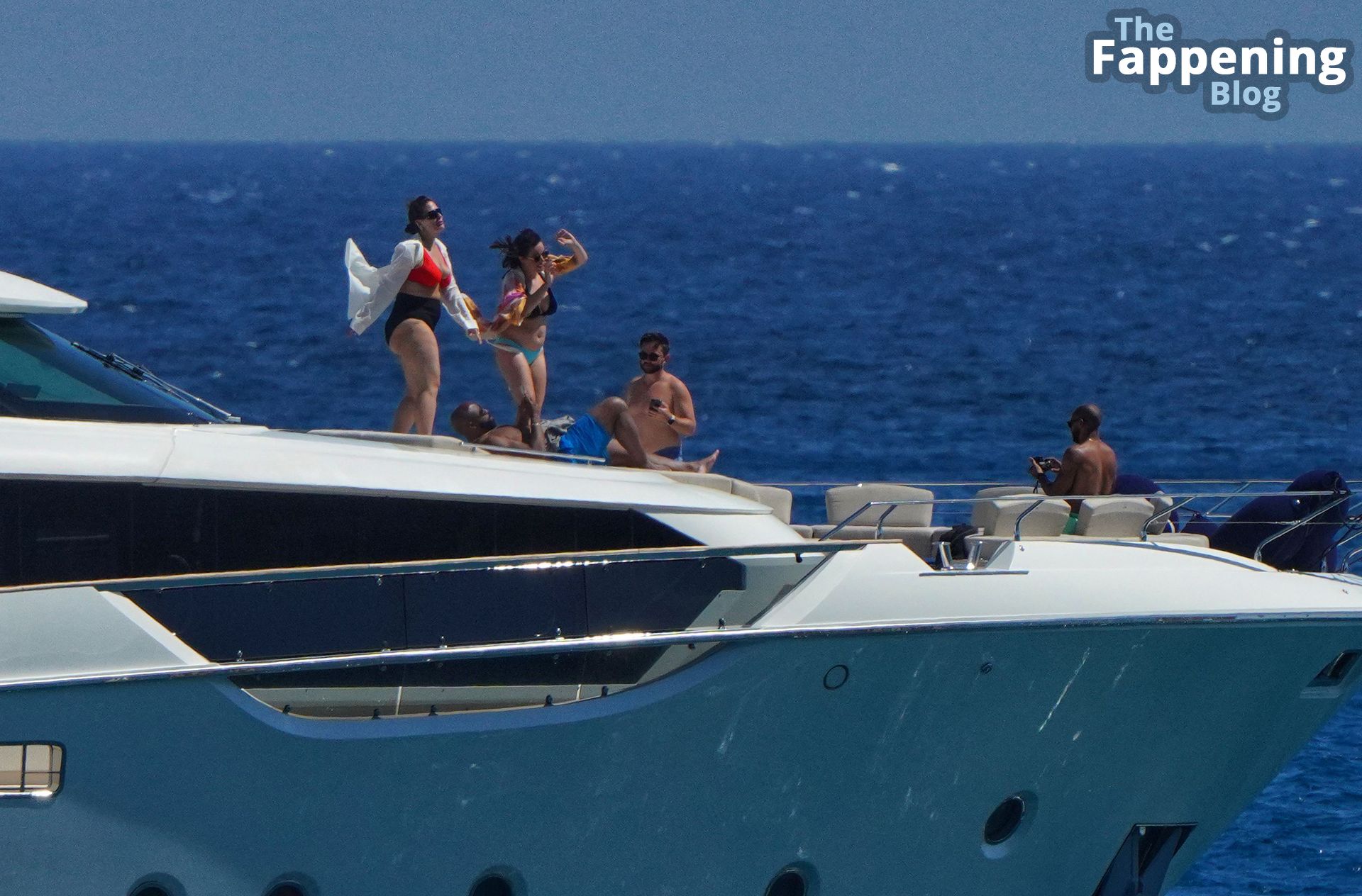 Ashley Graham Displays Her Sexy Boobs on a Yacht in Saint Tropez (159 Photos)