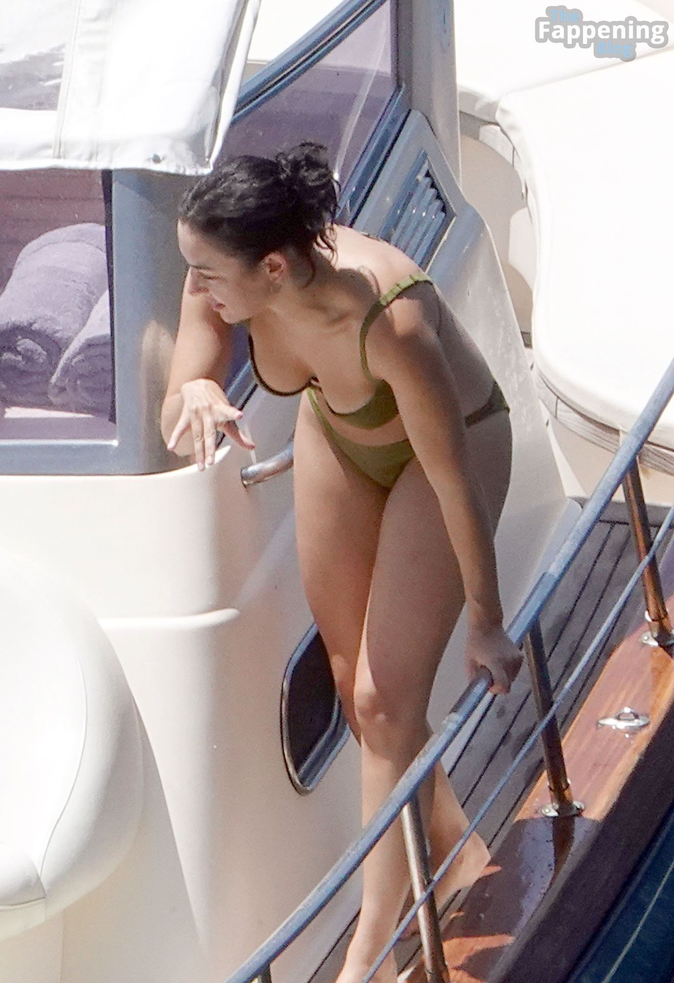 Charli XCX Shows Off Her Voluptuous Figure Wearing Her Skimpy Little Green Bikini (92 Photos)