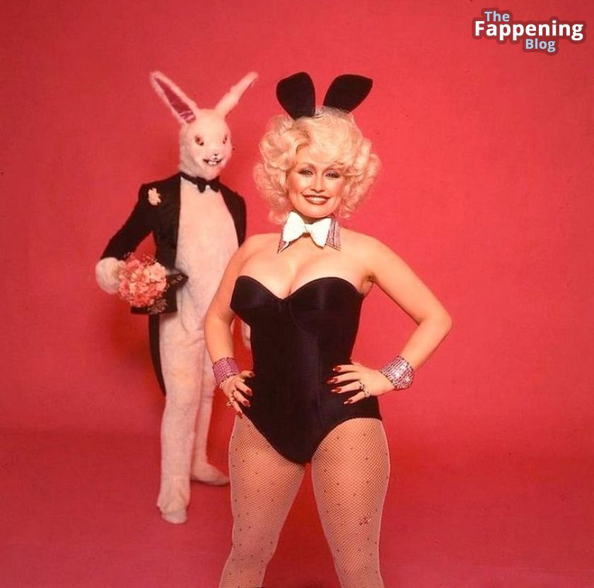 Dolly Parton Nude &amp; Sexy Collection (50 Photos)