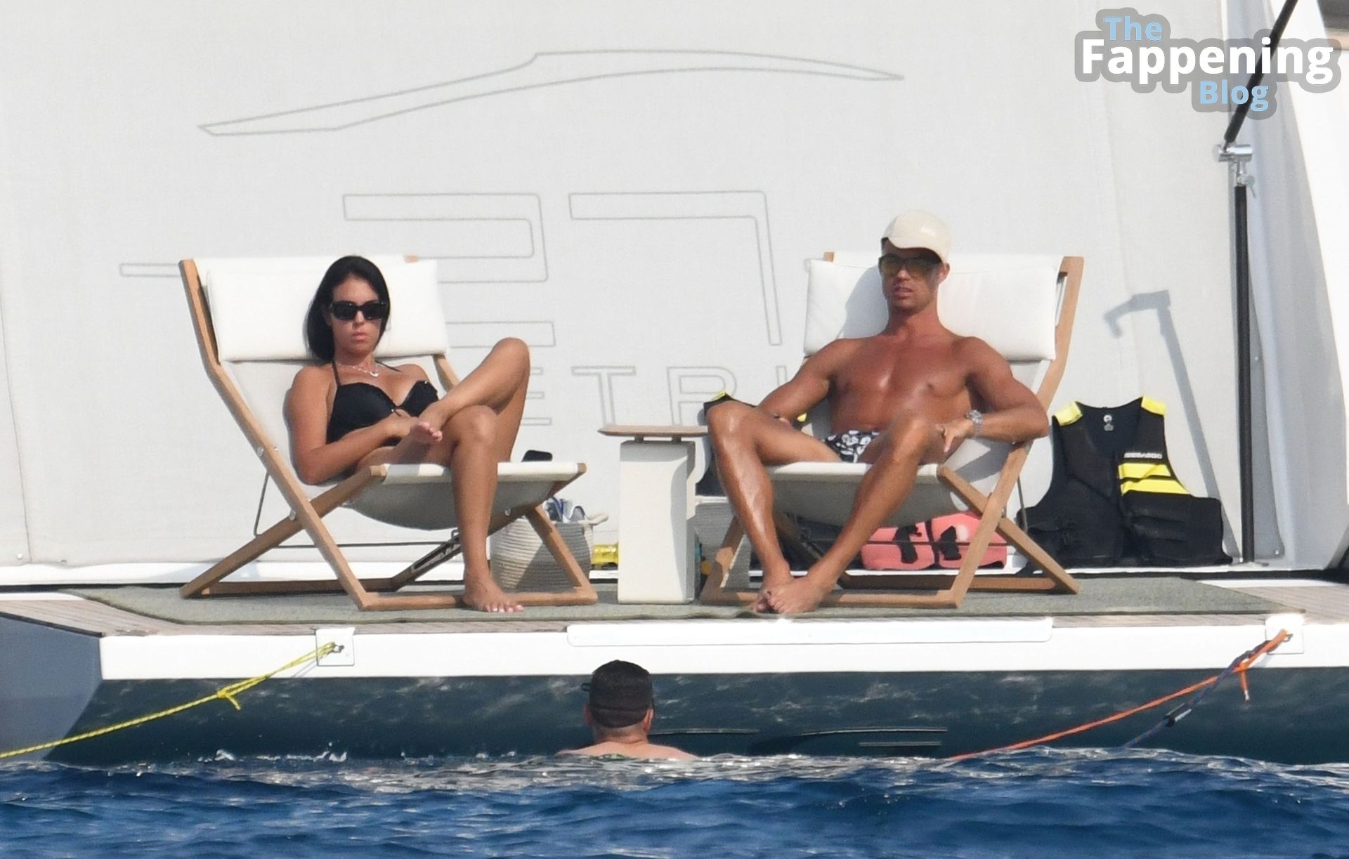 Georgina Rodriguez &amp; Cristiano Ronaldo are Pictured on Holiday in Sardinia (57 Photos)