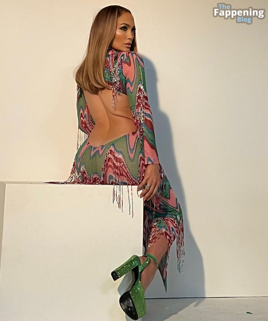 Jennifer-Lopez-Sexy-The-Fappening-Blog-6-2.jpg