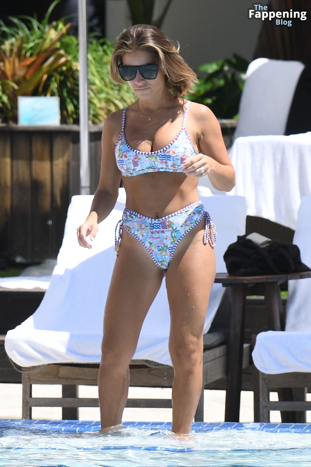 Jessie James Decker Shows Off Her Sexy Bikini Body as She Hangs Out with Friends by the Pool in Miami (32 Photos)