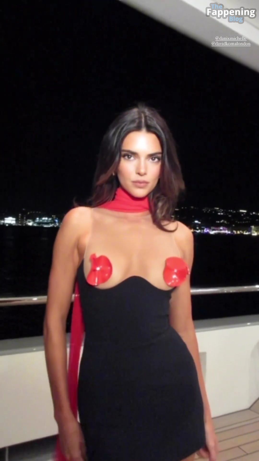Kendall-Jenner-Topless-The-Fappening-Blog-10.jpg