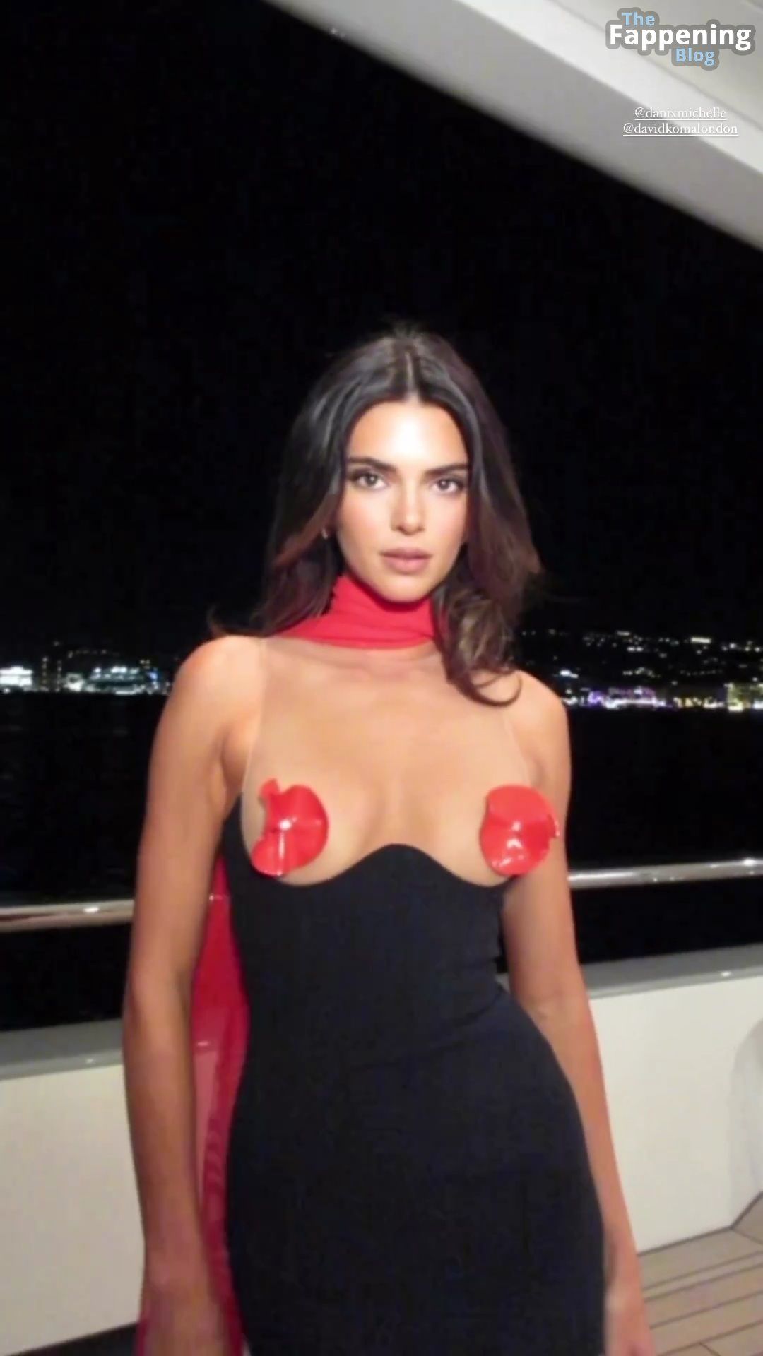 Kendall Jenner Topless (19 Pics + Videos)
