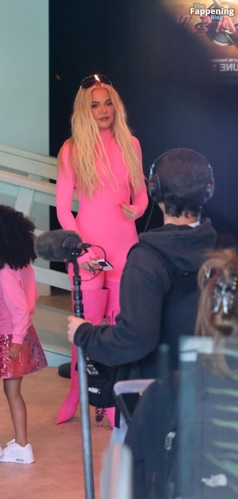 Khloe Kardashian Looks Hot in Pink (90 Photos)