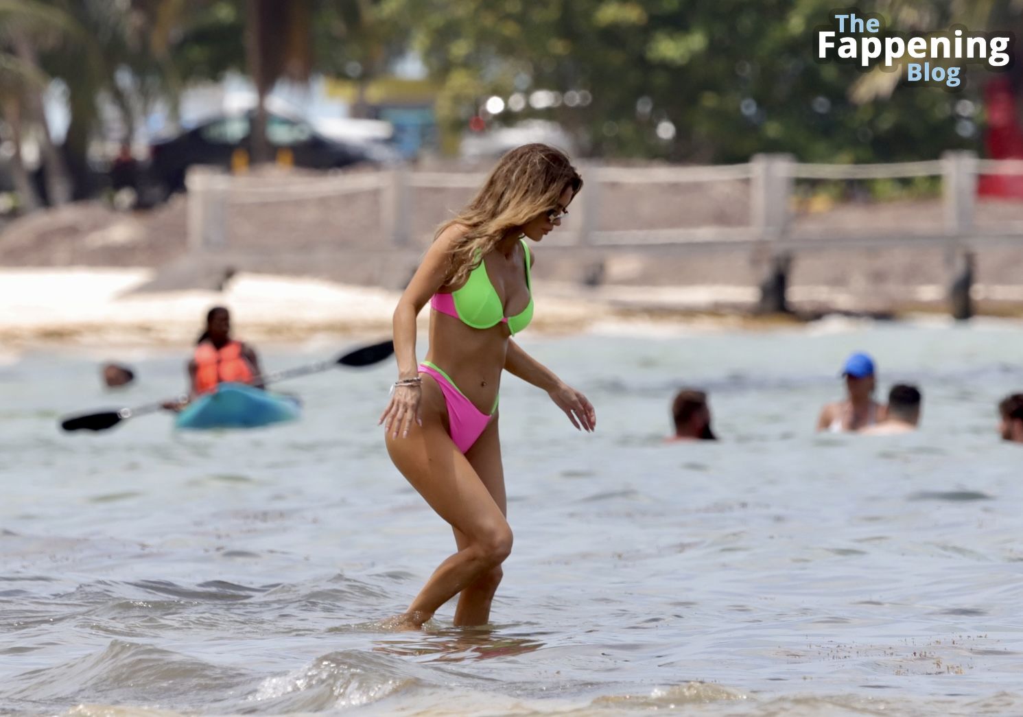 Sarah Stage Enjoys a Day in Cancun Beach (62 Photos)