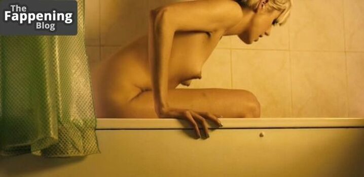 Agyness Deyn Nude Leaks Photo 62