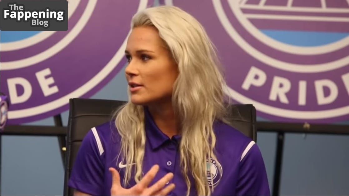 Ashlyn Harris Sexy (12 Photos)