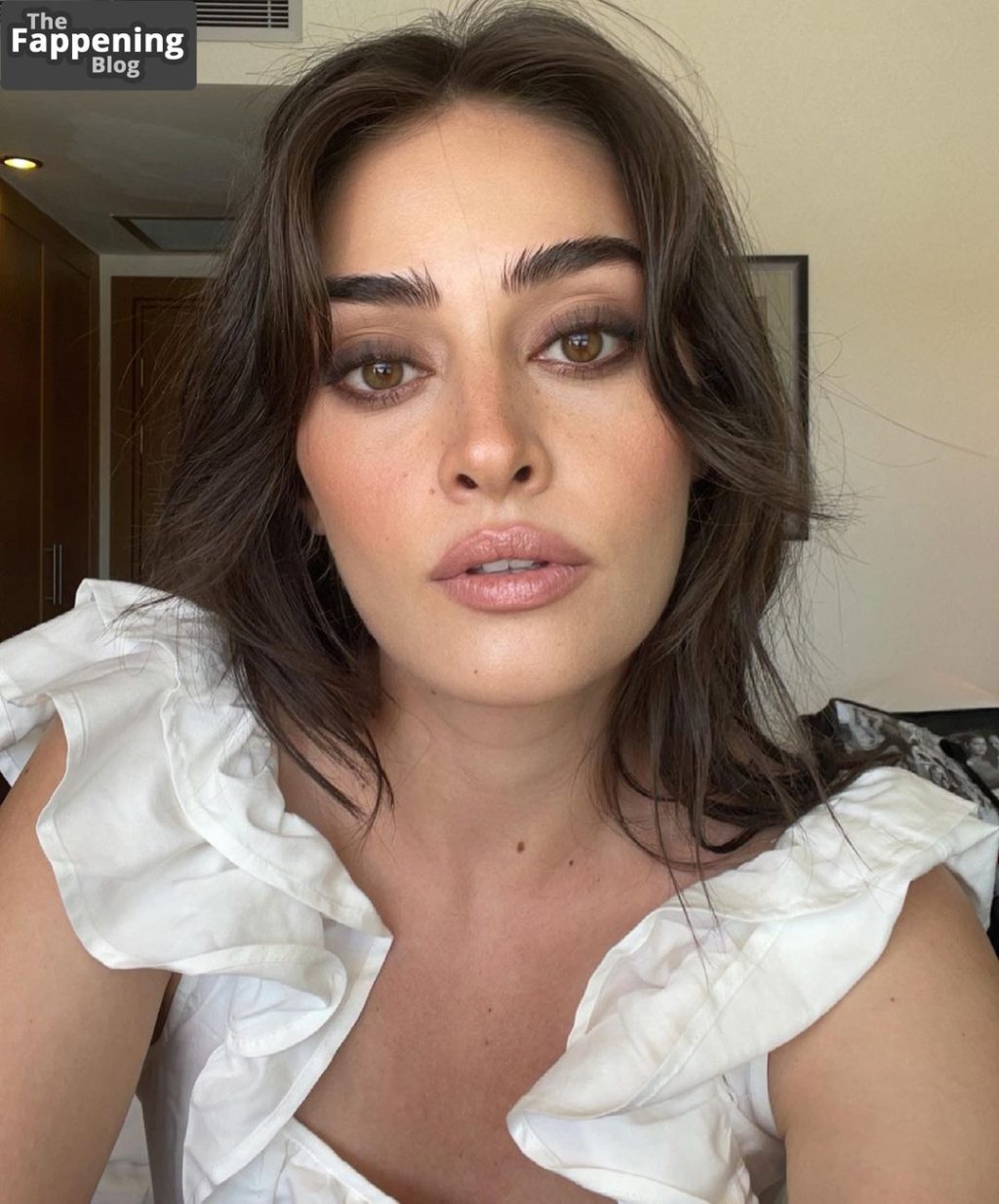 Esra Bilgiç Sexy 6 Photos Thefappening