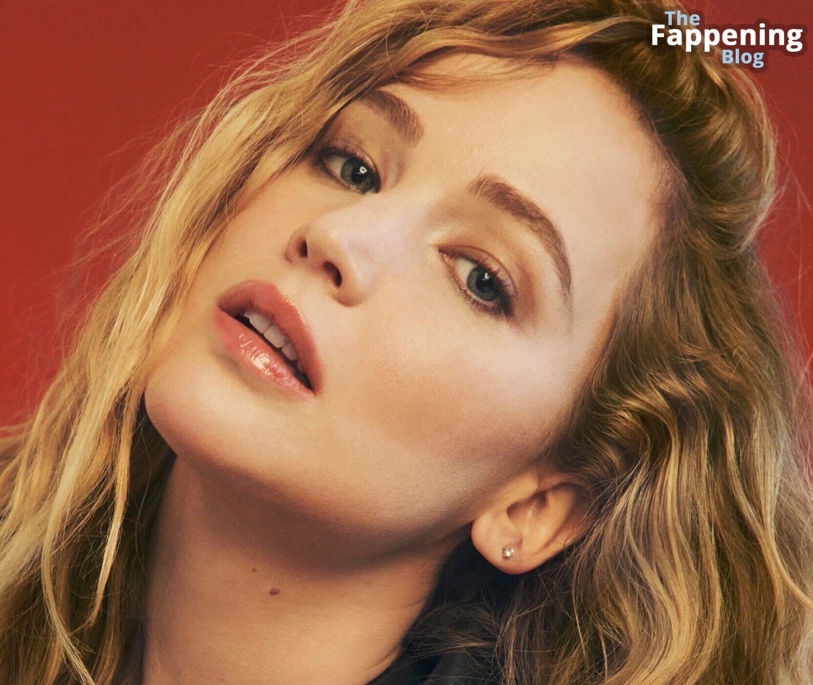 Jennifer Lawrence Sexy – Interview Magazine (12 Photos)