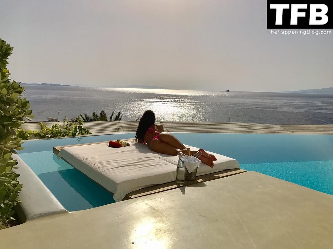 Nicole Scherzinger Nude &amp; Sexy Collection – Part 5 (150 Photos)