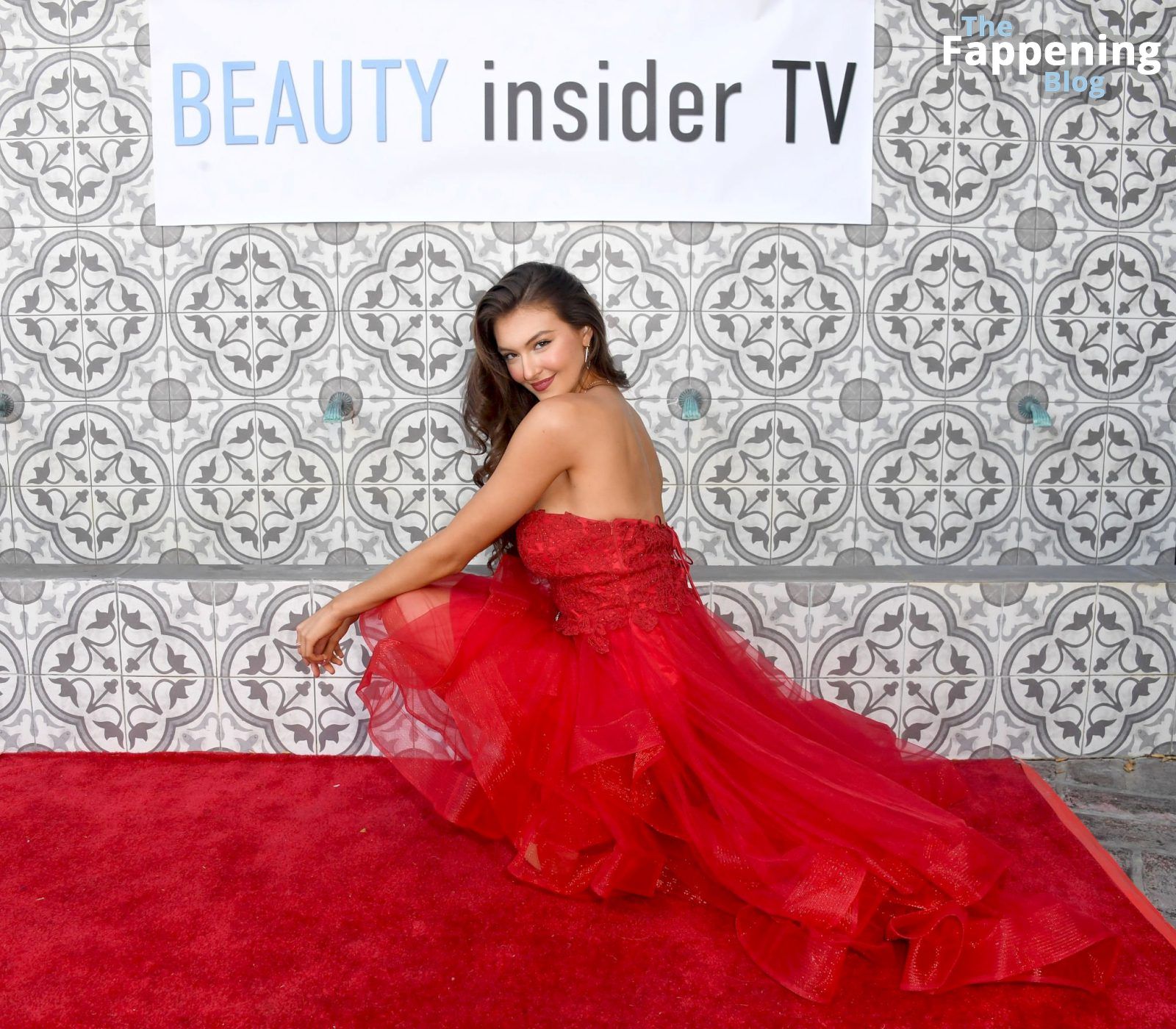 Rachel Pizzolato Flaunts Her Beautiful Figure in a Red Dress (20 Photos)