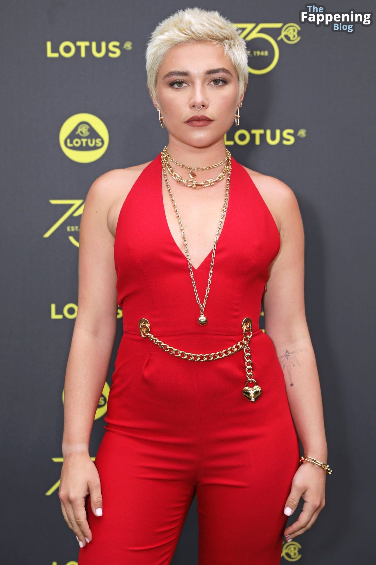 Florence-Pugh-Sexy-The-Fappening-Blog-46-1.jpg