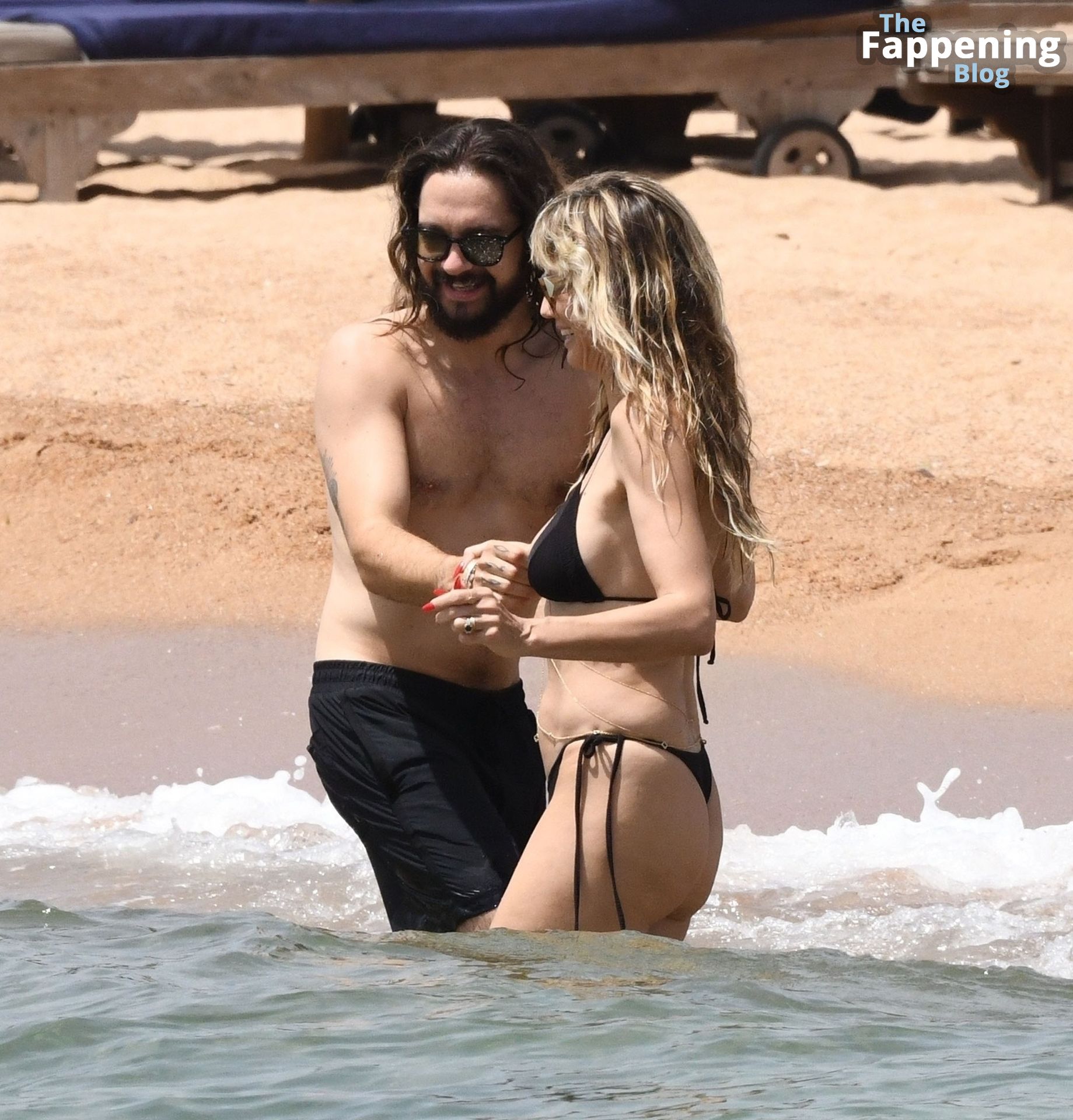 Heidi Klum &amp; Tom Kaulitz Pack on the PDA During a Day at the Beach in Sardinia (71 Photos)