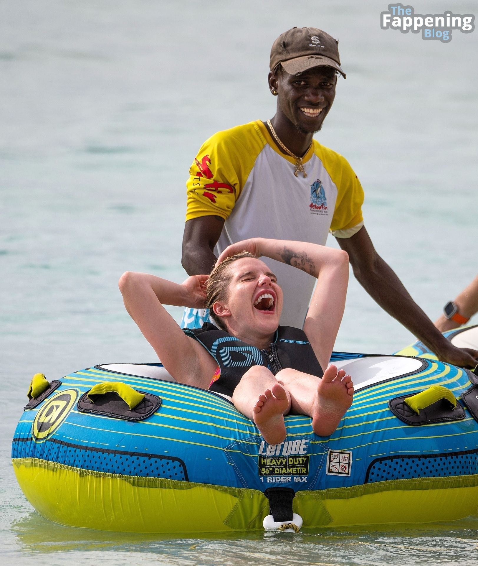 Helen Flanagan Enjoys a Great Time on the Beach in Sunny Barbados (17 Photos)