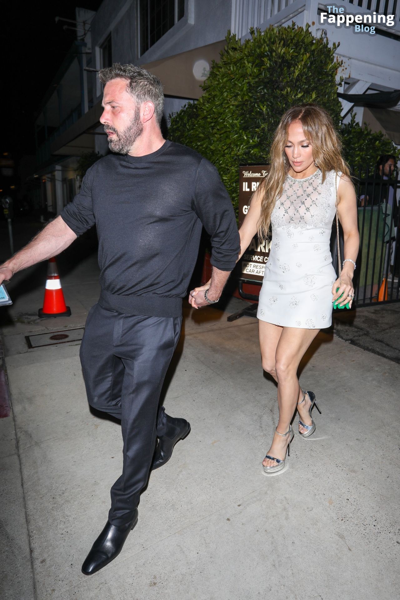 Jennifer-Lopez-Sexy-The-Fappening-Blog-81-1.jpg