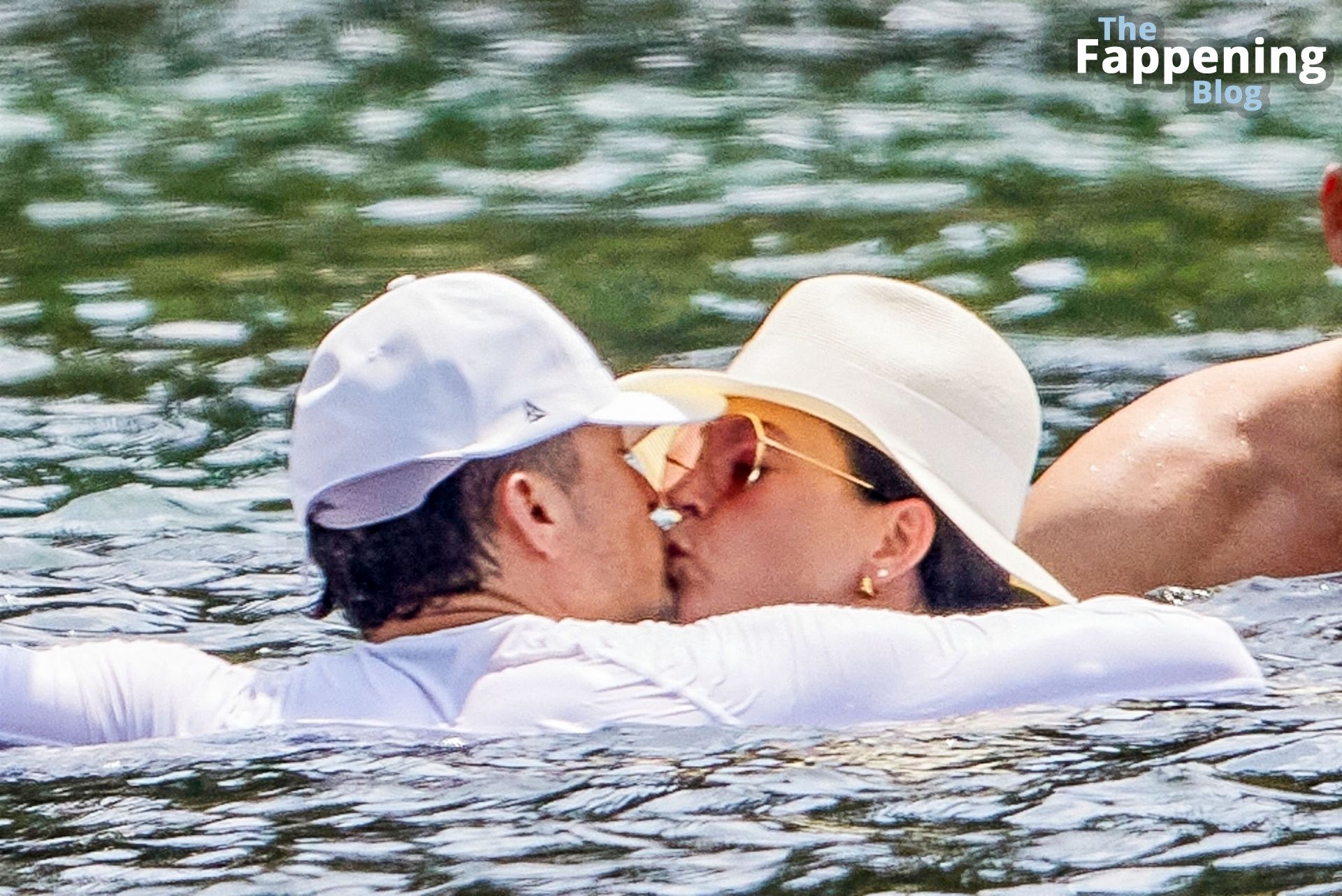 Katy Perry &amp; Orlando Bloom Pack the PDA in the French Sunshine on Their Family Holiday in St Tropez (78 Photos)