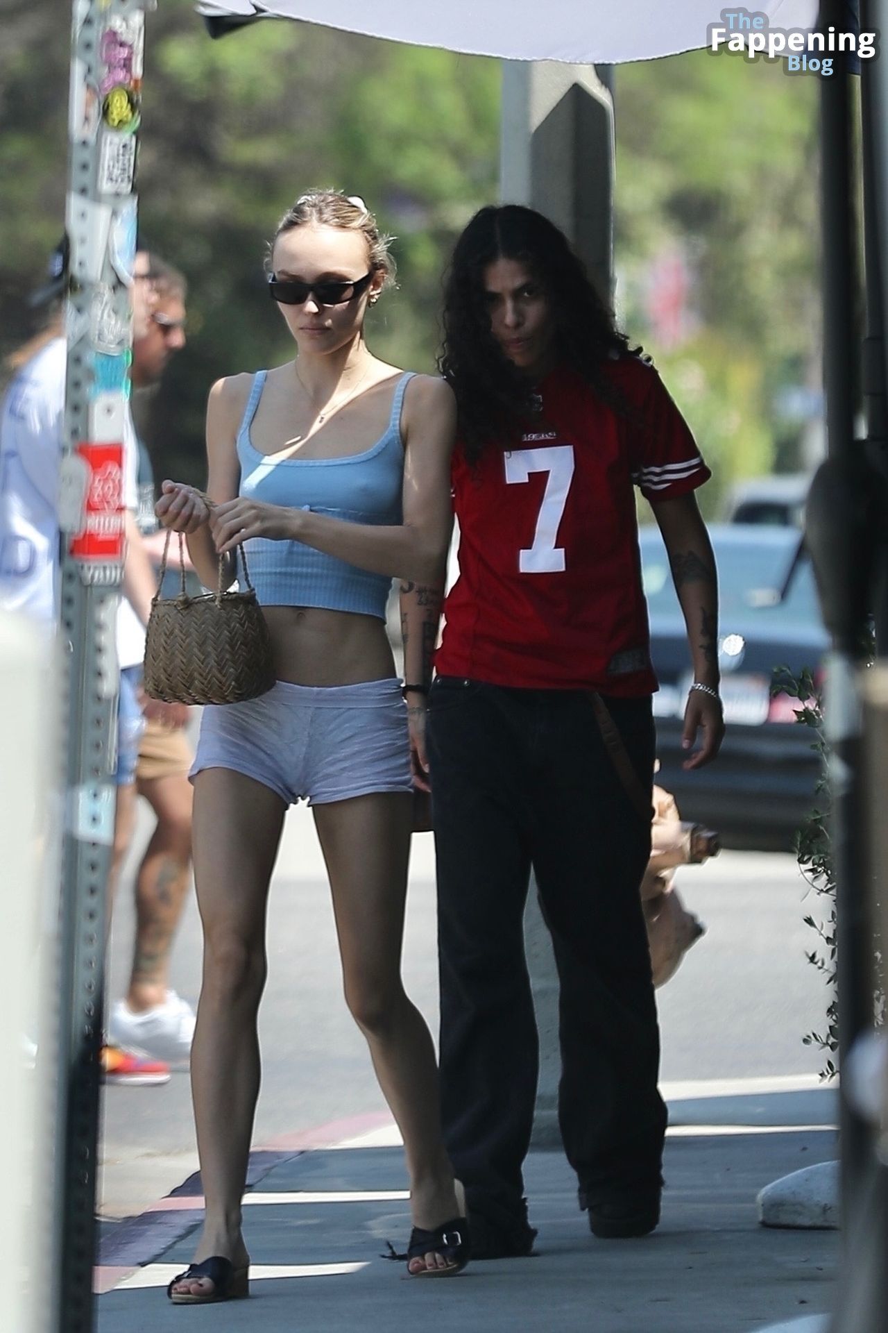 Lily-Rose Depp Goes to Lunch with Her Girlfriend 070 Shake at Crossroads (86 Photos)