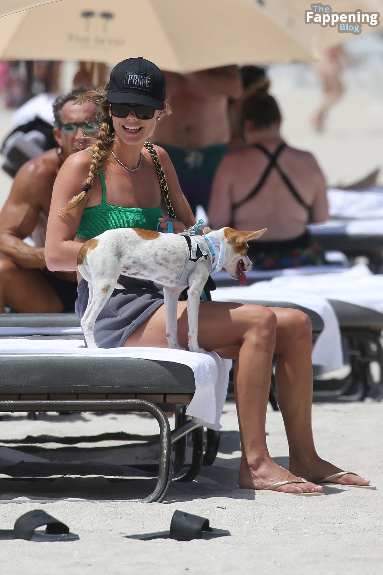 Nina Agdal Takes Her Cute Dog for a Walk on the Beach in Miami (23 Photos)