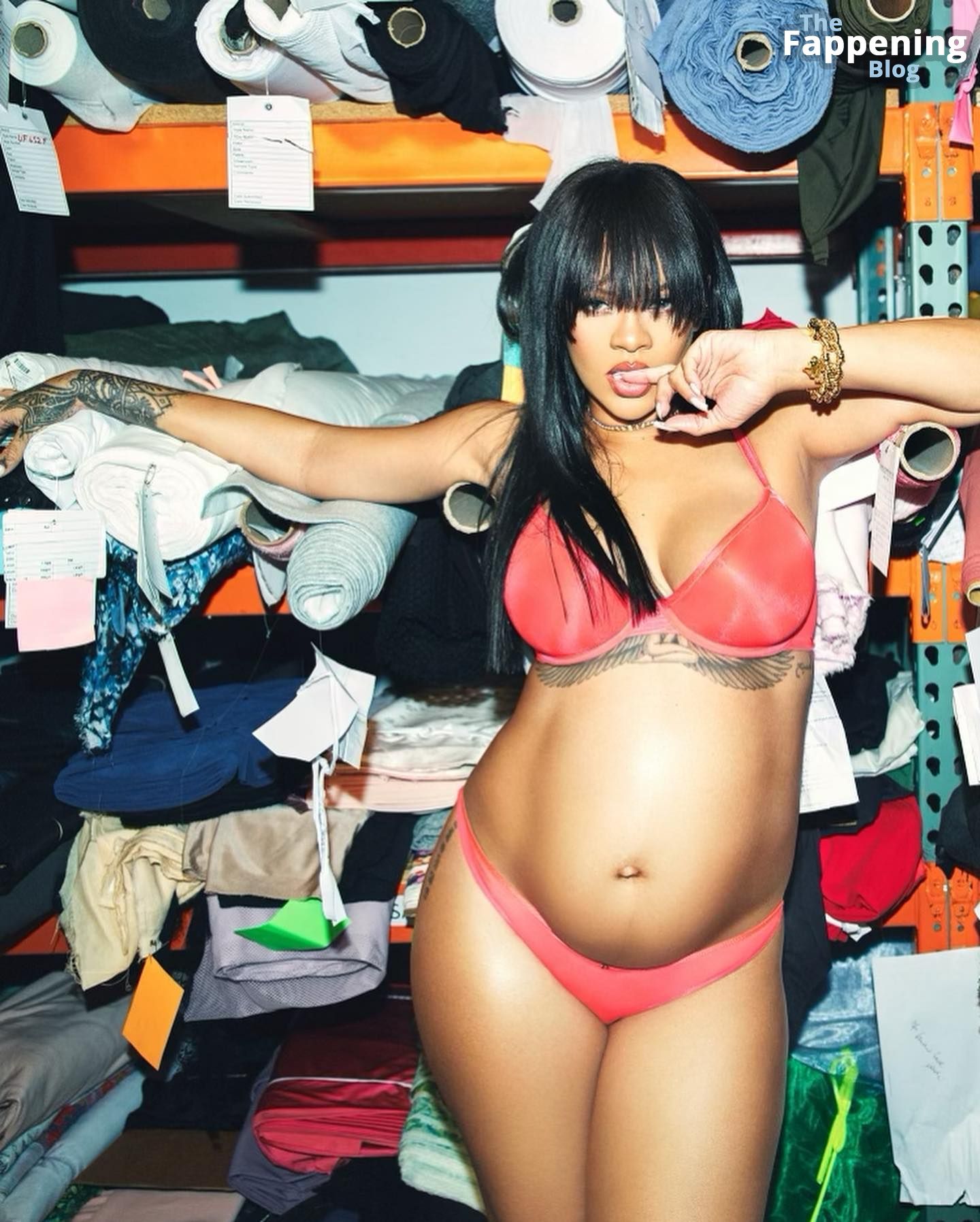 Rihanna Looks Hot in a New Promo Shoot (7 Photos)
