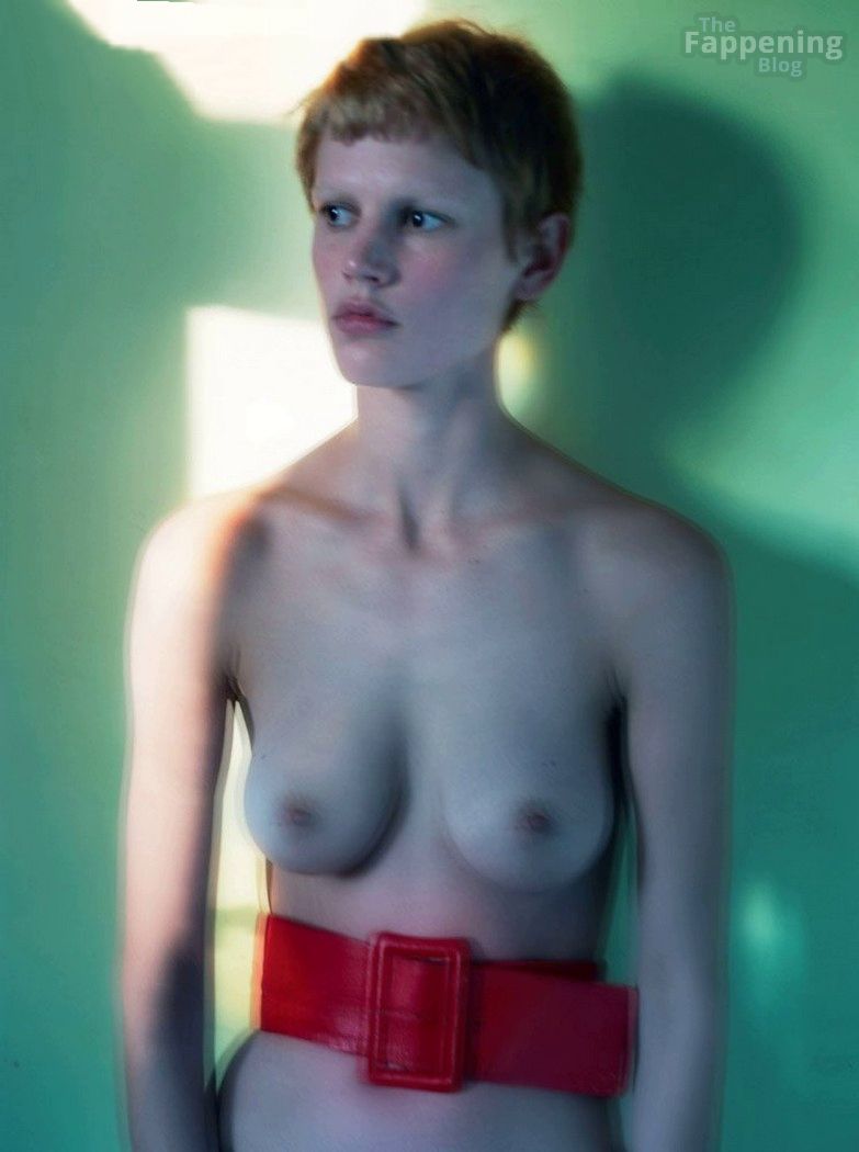 Saskia-de-Brauw-Nude-The-Fappening-Blog-23.jpg