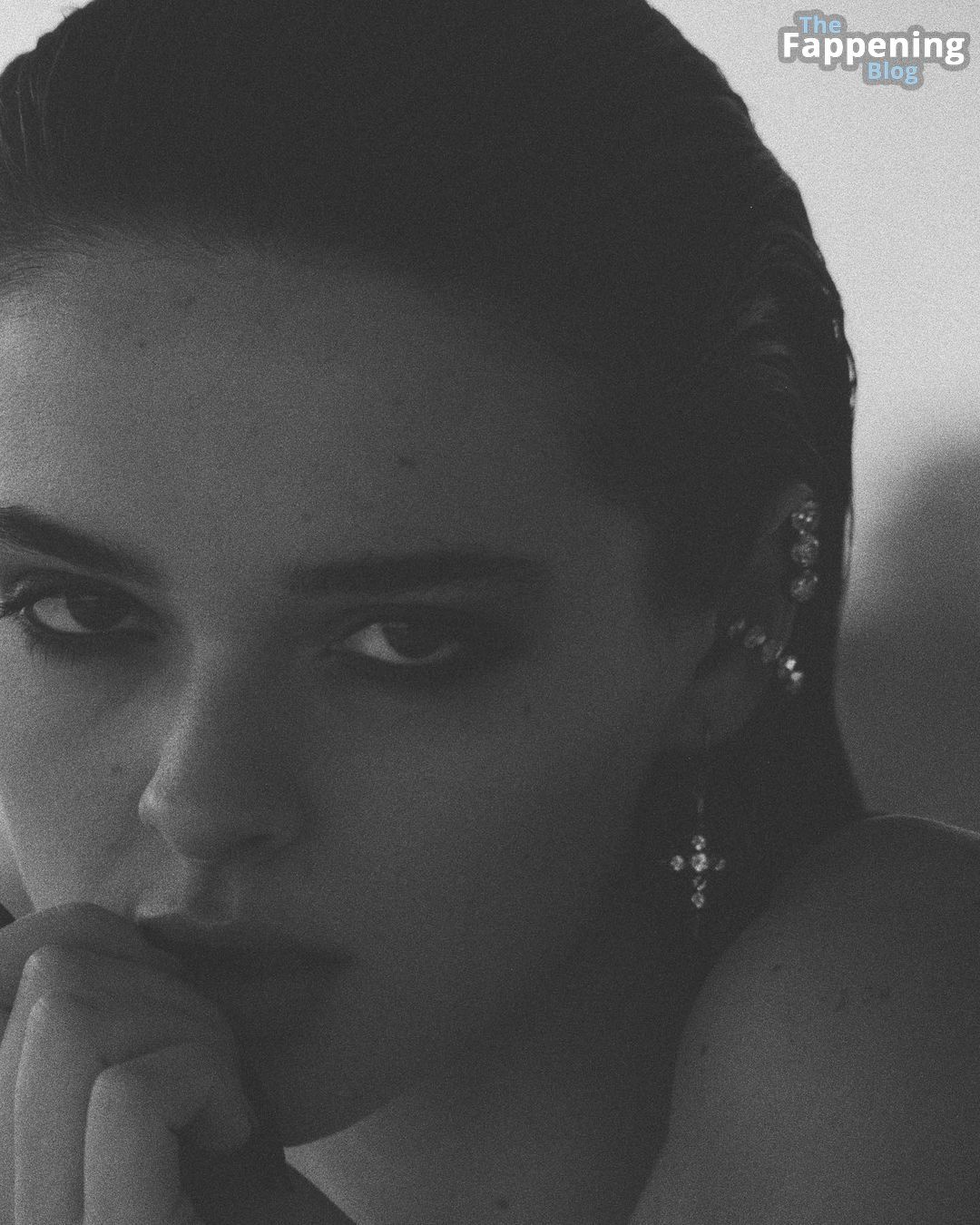 Charlotte Lawrence Poses Nude for YSL Rive Droite Book (7 Photos)