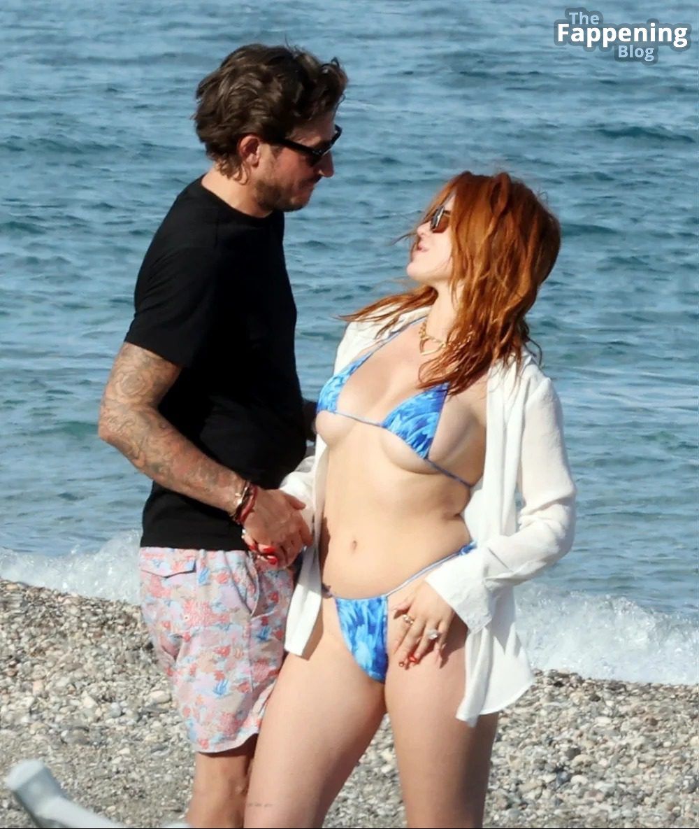 Bella Thorne Shows Off Her Big Boobs and Booty in a Blue Bikini (18 Photos)