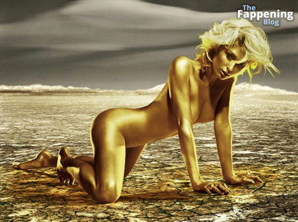 Paris Hilton Nude &amp; Sexy Collection – Part 6 (131 Photos)