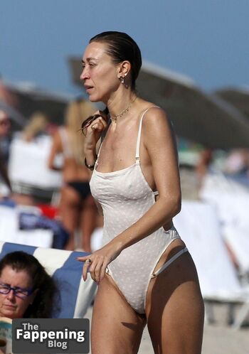 Alana Hadid / lanzybear Nude Leaks Photo 160