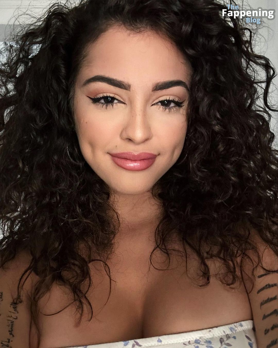 Alluring-Malu-Trevejo-Boobs-and-Cleavage-5-1-thefappeningblog.com_.jpg