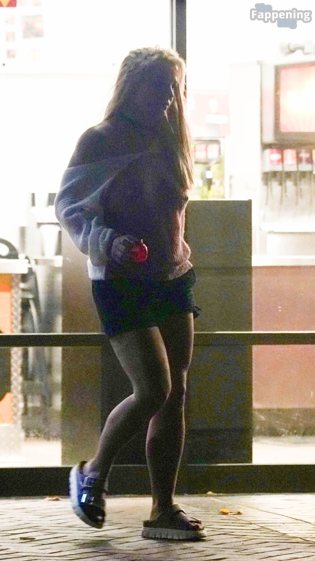 Britney Spears is Pictured For the First Time Since Divorce as She Goes Braless on a Midnight Food Run (15 Photos)